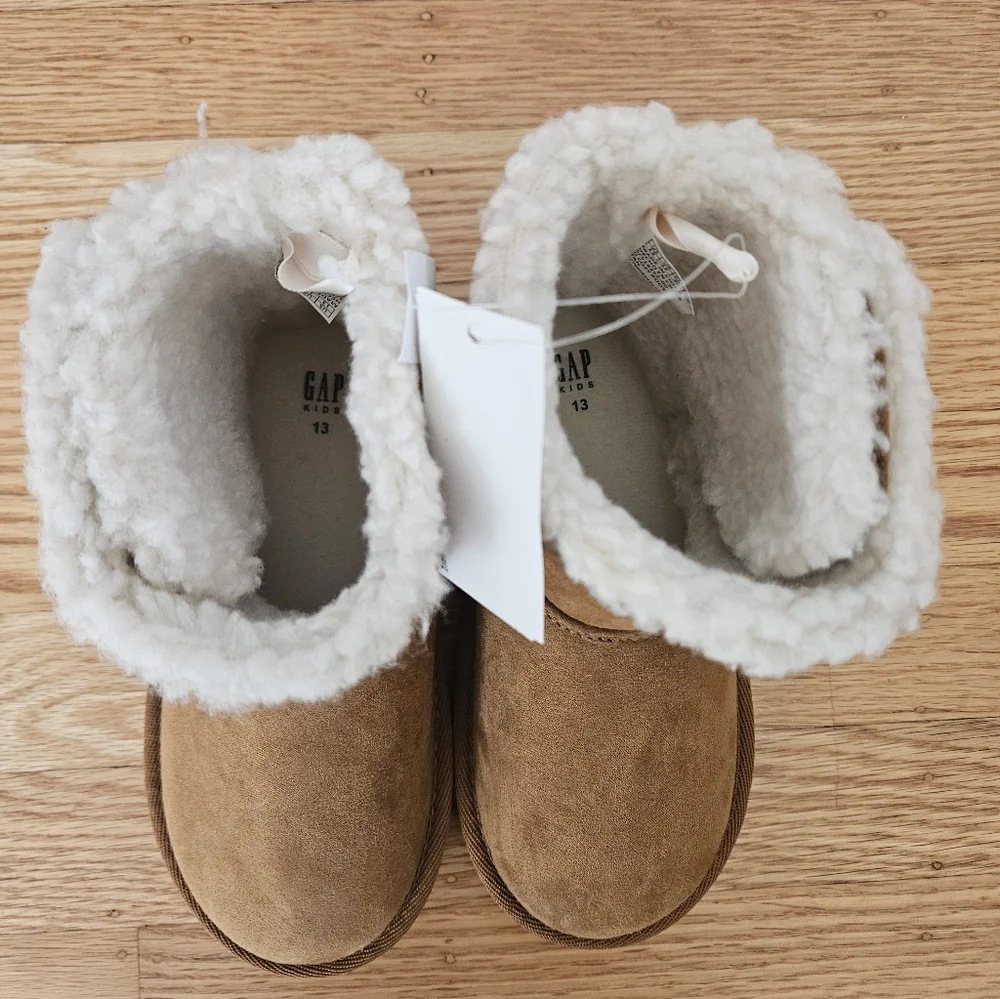 NWT GAP Sherpa Lined Boots Size 13